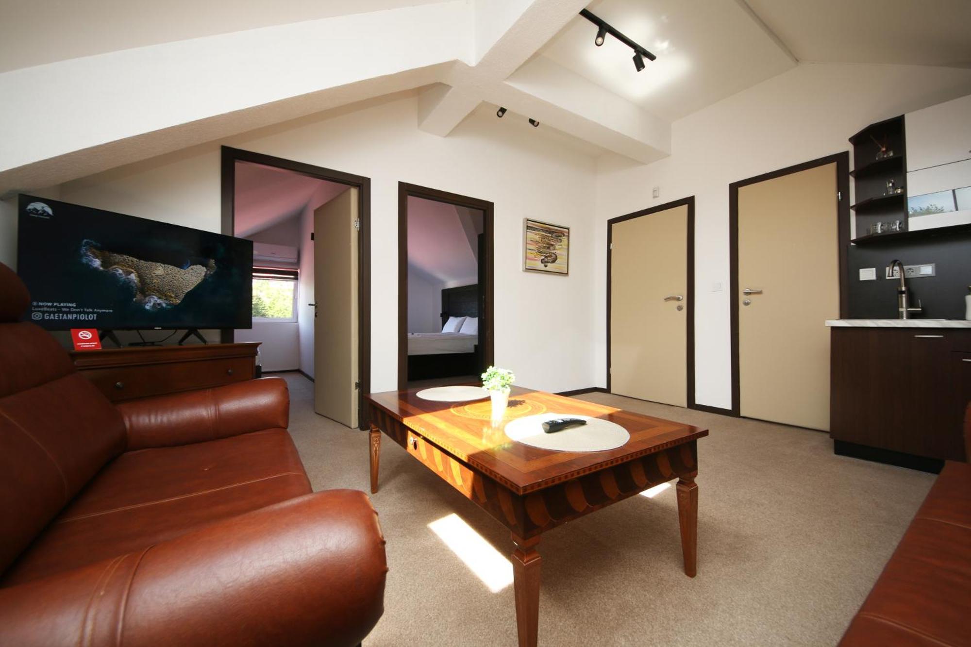 Citadela Suites - Free Parking Sarajevo Bagian luar foto